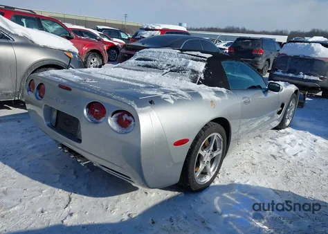 2004 Chevrolet Corvette z USA, uszkodzony, nr VIN 1G1YY32G345113692